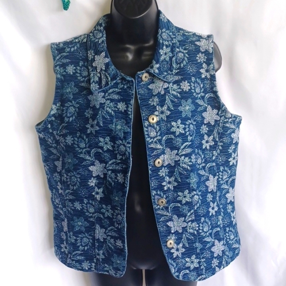 Coldwater Creek vintage denim floral button down vest, Sz S
